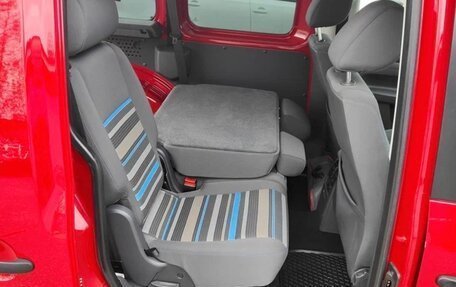 Volkswagen Caddy III рестайлинг, 2013 год, 1 200 000 рублей, 21 фотография