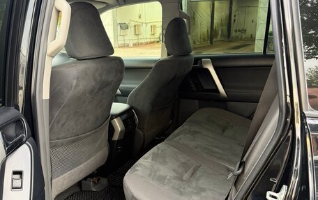 Toyota Land Cruiser Prado 150 рестайлинг 2, 2013 год, 2 870 000 рублей, 7 фотография
