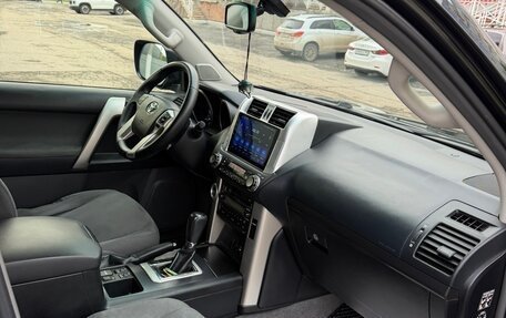 Toyota Land Cruiser Prado 150 рестайлинг 2, 2013 год, 2 870 000 рублей, 5 фотография