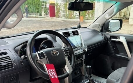 Toyota Land Cruiser Prado 150 рестайлинг 2, 2013 год, 2 870 000 рублей, 6 фотография