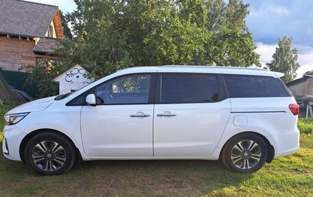 KIA Carnival III, 2020 год, 2 950 000 рублей, 3 фотография