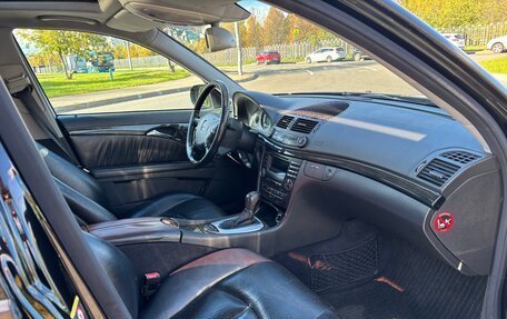 Mercedes-Benz E-Класс, 2004 год, 990 000 рублей, 8 фотография