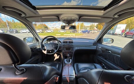 Mercedes-Benz E-Класс, 2004 год, 990 000 рублей, 6 фотография