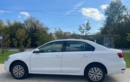 Volkswagen Jetta VI, 2011 год, 1 000 050 рублей, 3 фотография