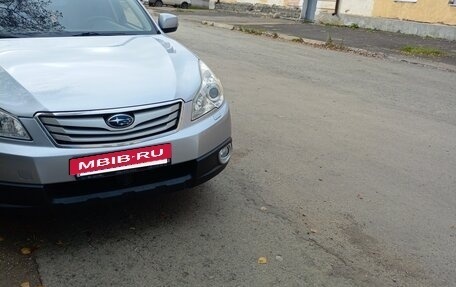 Subaru Outback IV рестайлинг, 2011 год, 1 500 000 рублей, 2 фотография