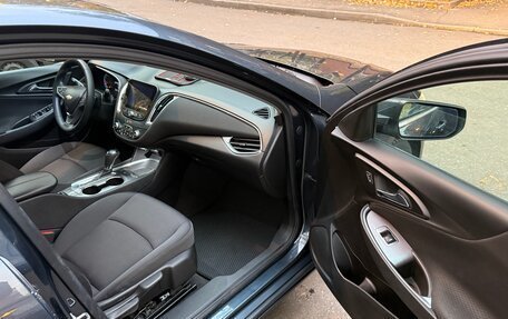 Chevrolet Malibu IX, 2019 год, 1 700 000 рублей, 12 фотография