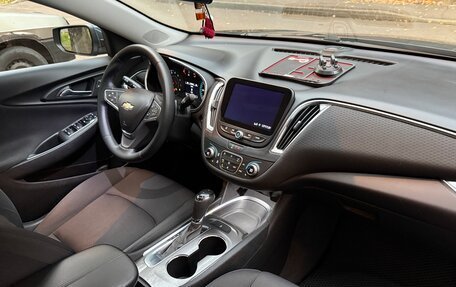 Chevrolet Malibu IX, 2019 год, 1 700 000 рублей, 15 фотография