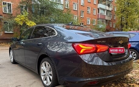Chevrolet Malibu IX, 2019 год, 1 700 000 рублей, 4 фотография