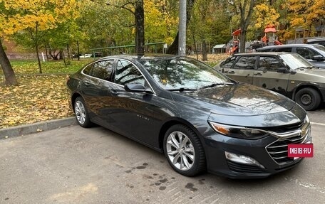 Chevrolet Malibu IX, 2019 год, 1 700 000 рублей, 3 фотография