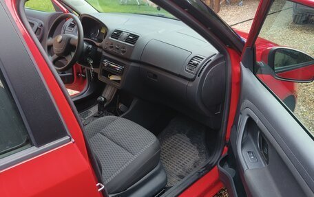 Skoda Fabia II, 2011 год, 800 000 рублей, 11 фотография