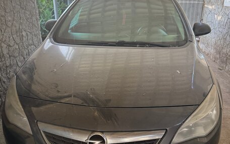 Opel Astra J, 2011 год, 560 000 рублей, 9 фотография