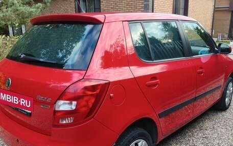 Skoda Fabia II, 2011 год, 800 000 рублей, 7 фотография
