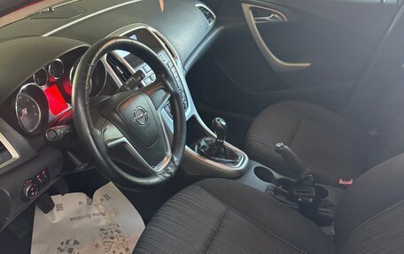 Opel Astra J, 2011 год, 560 000 рублей, 10 фотография