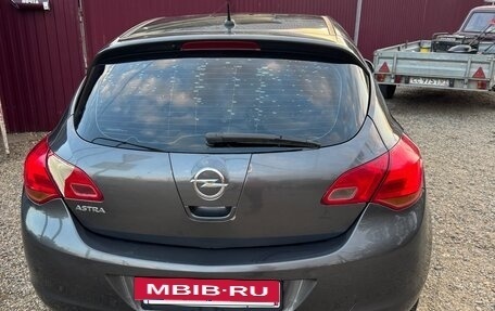 Opel Astra J, 2011 год, 560 000 рублей, 4 фотография