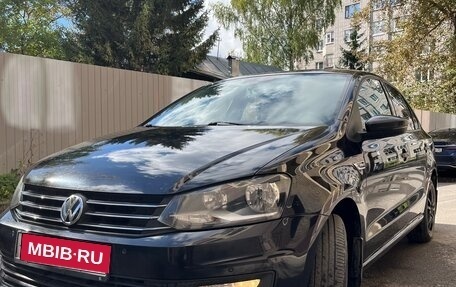 Volkswagen Polo VI (EU Market), 2018 год, 1 200 000 рублей, 1 фотография