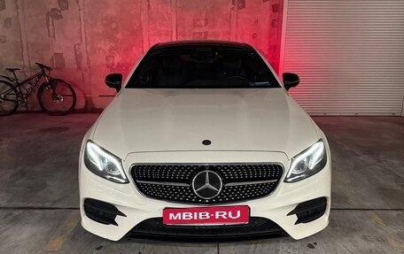 Mercedes-Benz E-Класс, 2018 год, 4 790 000 рублей, 1 фотография