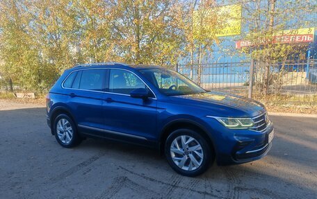 Volkswagen Tiguan II, 2021 год, 3 330 000 рублей, 2 фотография