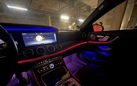 Mercedes-Benz E-Класс, 2018 год, 4 790 000 рублей, 18 фотография