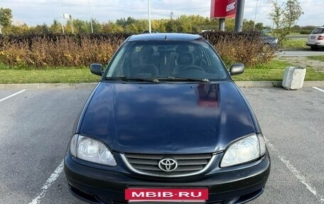 Toyota Avensis III рестайлинг, 2001 год, 250 000 рублей, 2 фотография