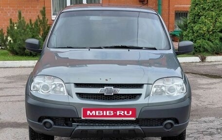 Chevrolet Niva I рестайлинг, 2017 год, 560 000 рублей, 2 фотография