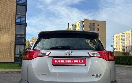 Toyota RAV4, 2013 год, 1 750 000 рублей, 2 фотография