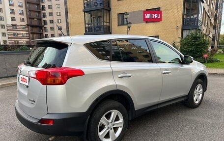 Toyota RAV4, 2013 год, 1 750 000 рублей, 4 фотография