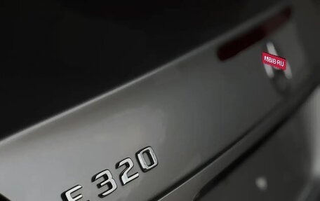 Mercedes-Benz E-Класс, 2003 год, 520 000 рублей, 4 фотография