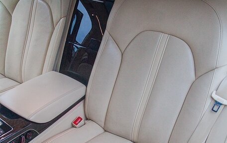 Audi A8, 2011 год, 3 600 000 рублей, 25 фотография