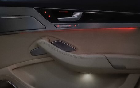 Audi A8, 2011 год, 3 600 000 рублей, 30 фотография