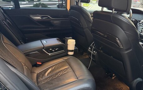 BMW 7 серия, 2021 год, 6 320 000 рублей, 10 фотография