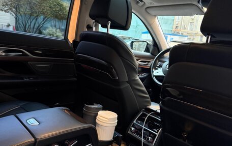 BMW 7 серия, 2021 год, 6 320 000 рублей, 11 фотография