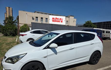 Hyundai Solaris II рестайлинг, 2015 год, 1 100 000 рублей, 8 фотография