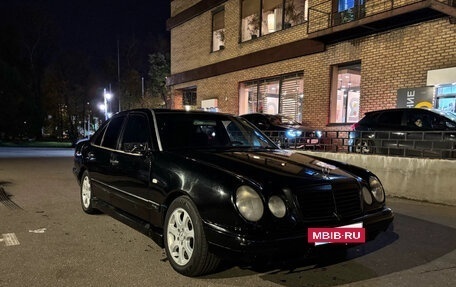 Mercedes-Benz E-Класс, 1998 год, 199 000 рублей, 2 фотография