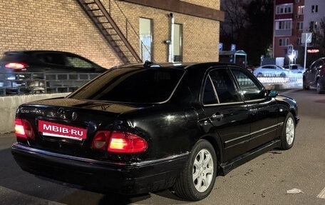 Mercedes-Benz E-Класс, 1998 год, 199 000 рублей, 4 фотография
