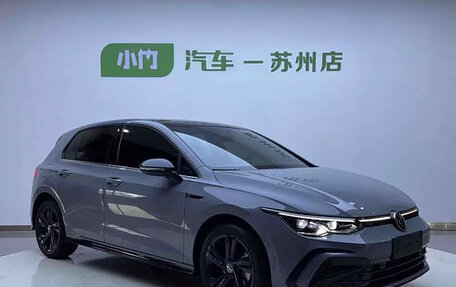 Volkswagen Golf VIII, 2023 год, 1 590 000 рублей, 2 фотография
