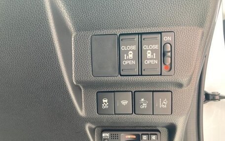 Honda Freed II, 2023 год, 1 344 000 рублей, 15 фотография