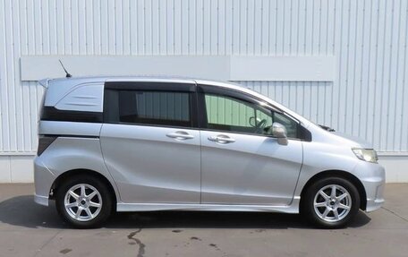 Honda Freed I, 2014 год, 865 000 рублей, 7 фотография