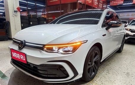 Volkswagen Golf VIII, 2023 год, 1 950 003 рублей, 1 фотография