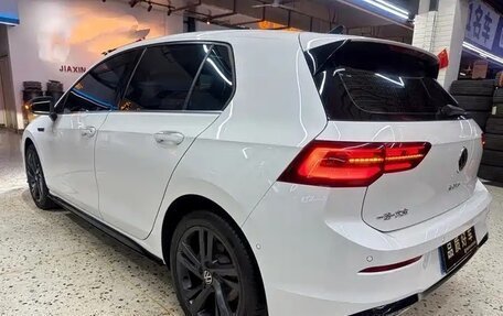 Volkswagen Golf VIII, 2023 год, 1 950 003 рублей, 4 фотография