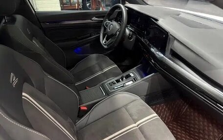 Volkswagen Golf VIII, 2023 год, 1 950 003 рублей, 13 фотография