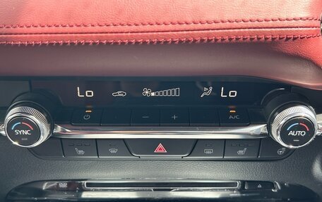 Mazda 3, 2023 год, 1 320 000 рублей, 18 фотография