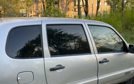 Chevrolet Niva I рестайлинг, 2003 год, 330 000 рублей, 2 фотография