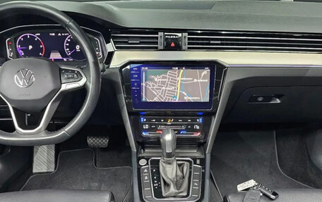 Volkswagen Passat B8 рестайлинг, 2022 год, 2 100 000 рублей, 8 фотография