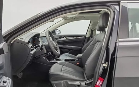 Volkswagen Passat, 2025 год, 1 800 000 рублей, 9 фотография