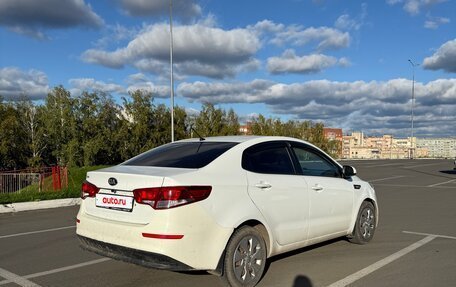KIA Rio III рестайлинг, 2015 год, 1 000 000 рублей, 7 фотография