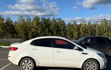 KIA Rio III рестайлинг, 2015 год, 1 000 000 рублей, 5 фотография