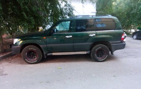 Toyota Land Cruiser 100 рестайлинг 2, 2005 год, 2 800 000 рублей, 3 фотография