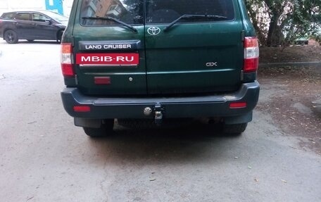 Toyota Land Cruiser 100 рестайлинг 2, 2005 год, 2 800 000 рублей, 4 фотография