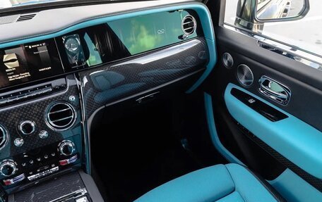Rolls-Royce Cullinan, 2025 год, 59 990 000 рублей, 26 фотография