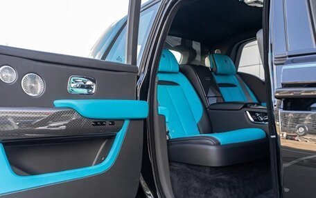 Rolls-Royce Cullinan, 2025 год, 59 990 000 рублей, 28 фотография